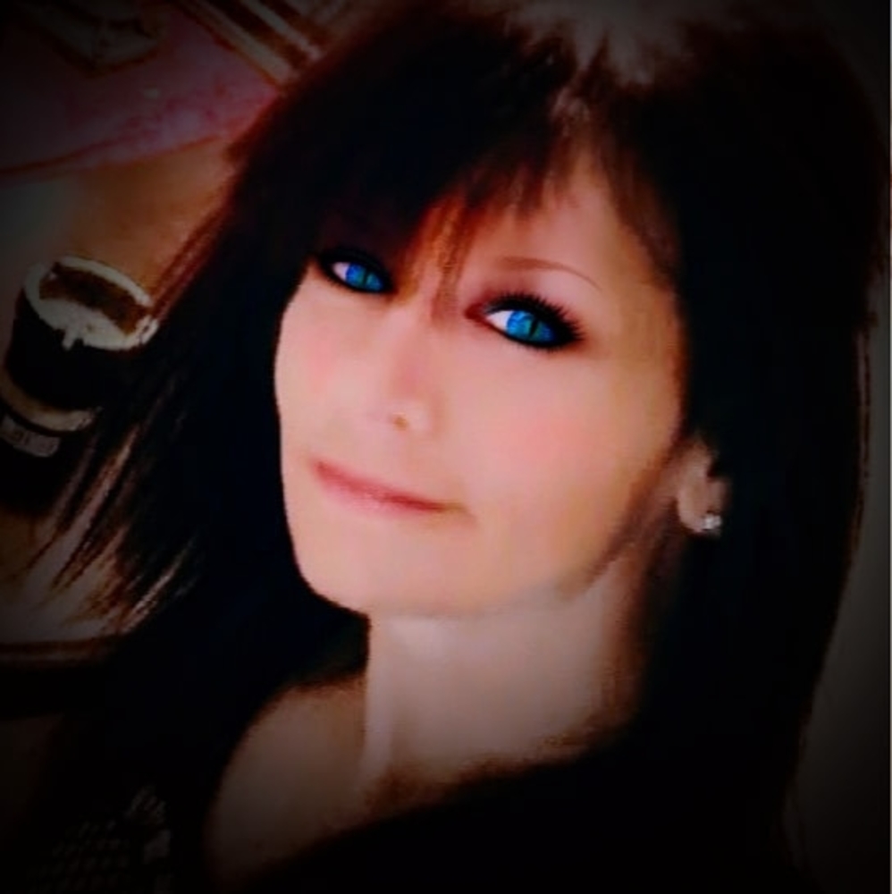 Meet your Posher, Stephaney